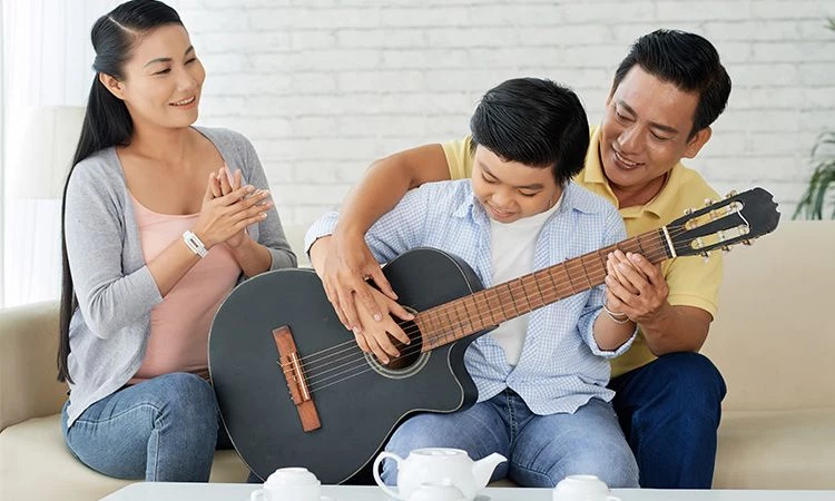 SUNTRUST_GUITAR