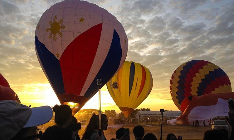 SUNTRUST_HOT AIR BALLONS